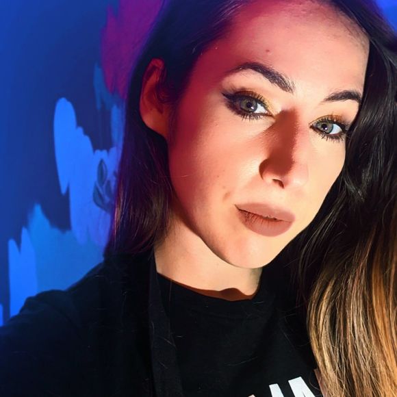 Meet your Posher, Kaylee - Picture 1 of 1